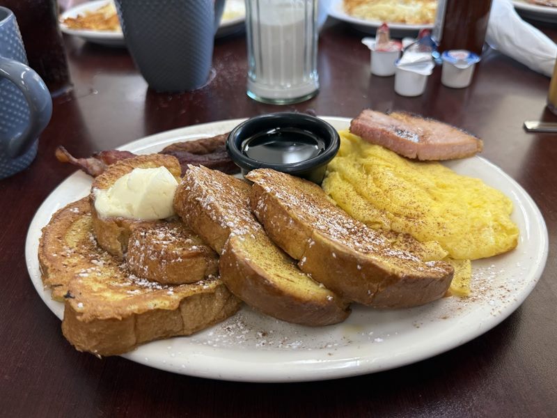 Granny's Country Cafe food